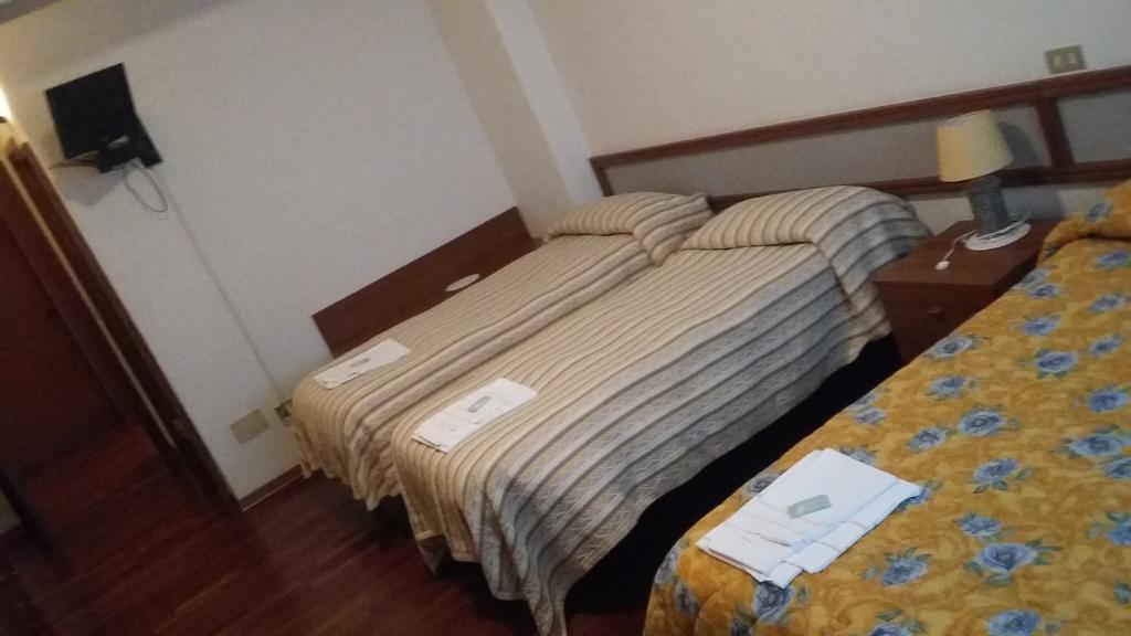 Hotel Cristallo Assergi Zewnętrze zdjęcie